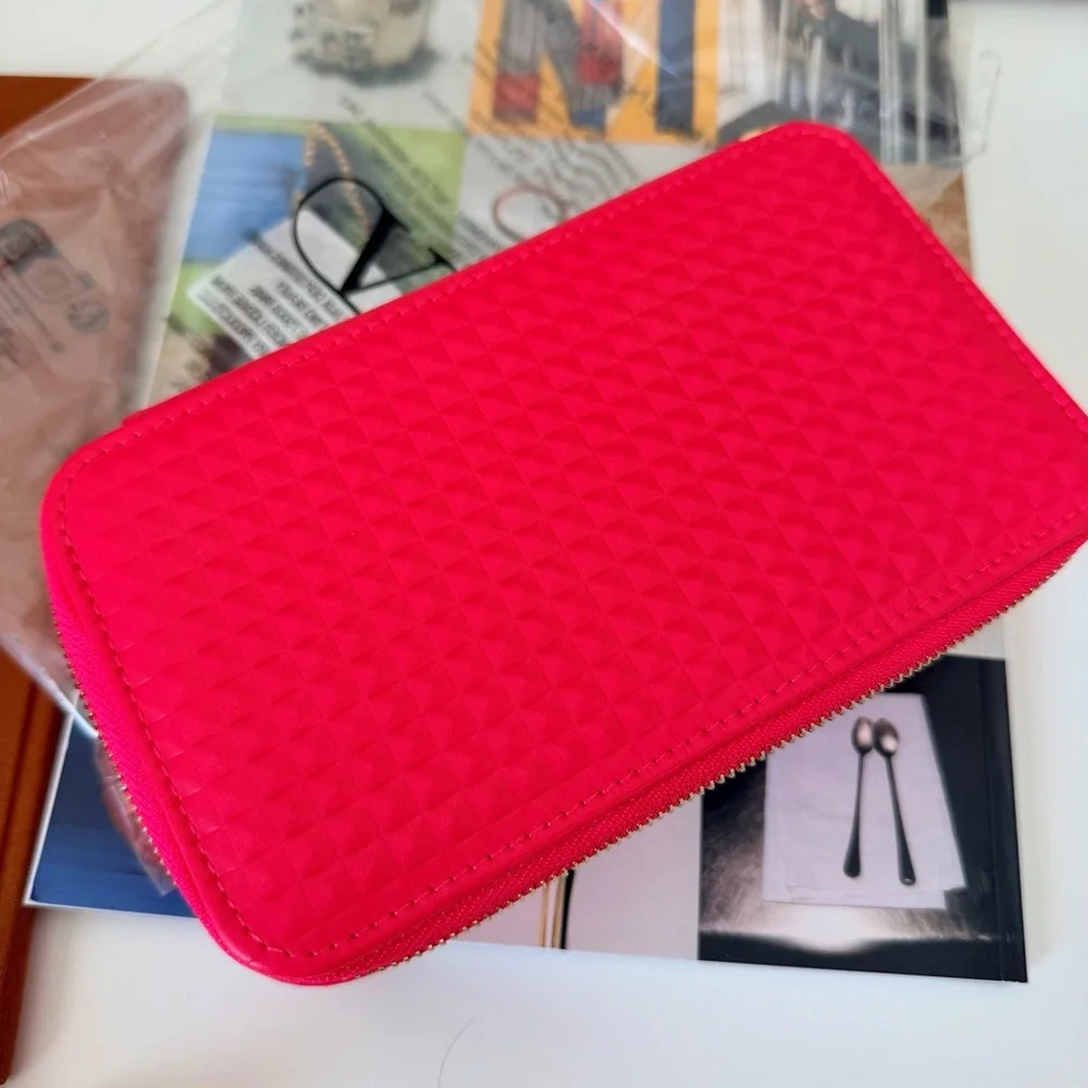Valentino Cosmetic Zip Case‎